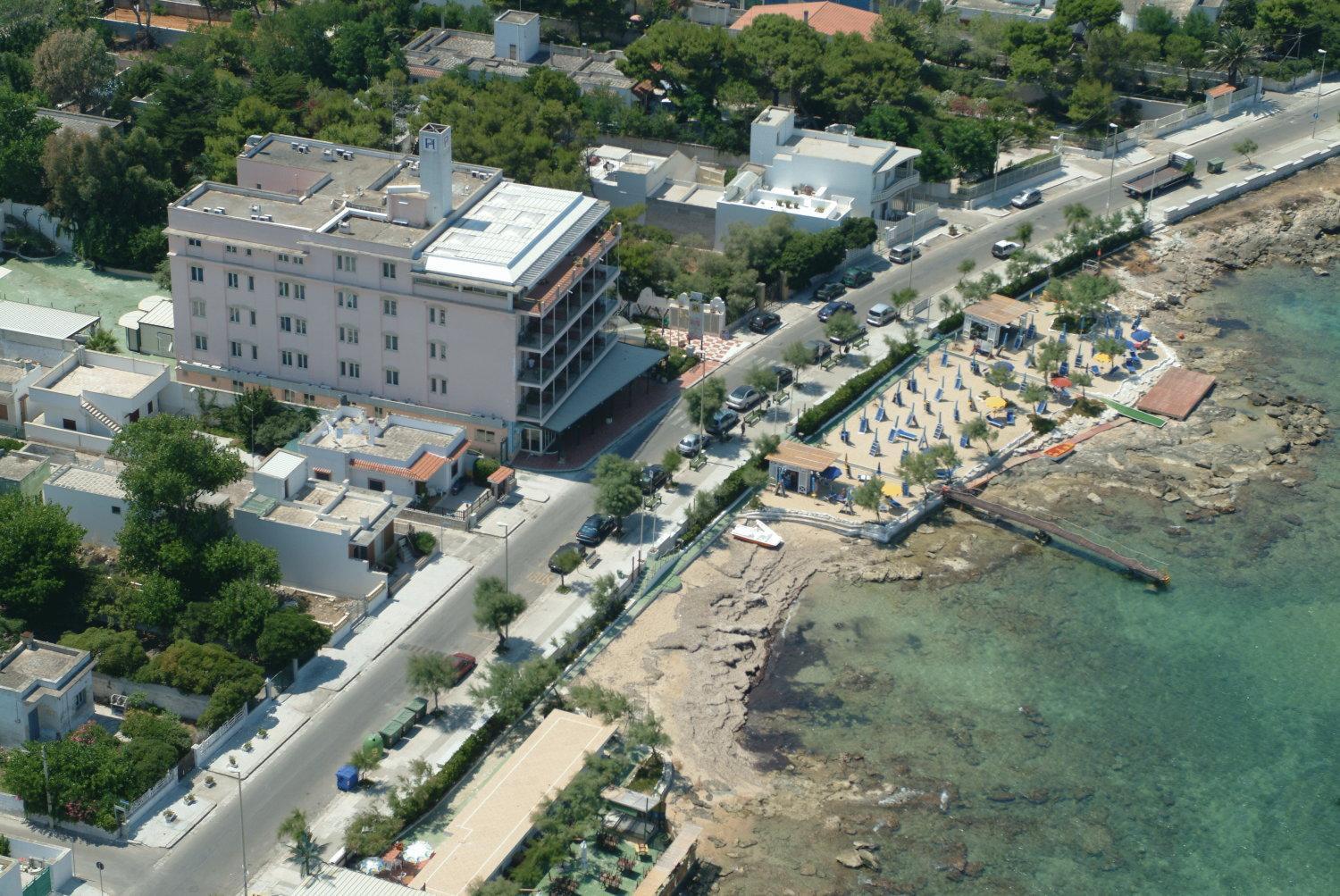 Gatto Bianco Casalabate Hotel Lecce Exterior photo